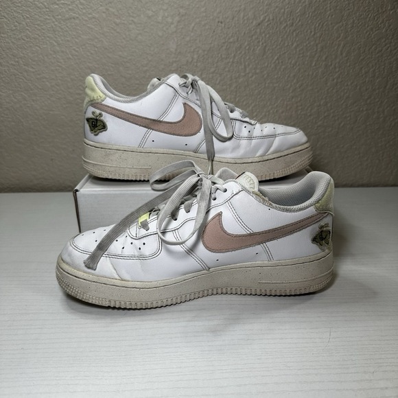 Nike Air Force 1 Women 8.5 Low Butterflies & Flowers White Pink Embroidered - Picture 10 of 12